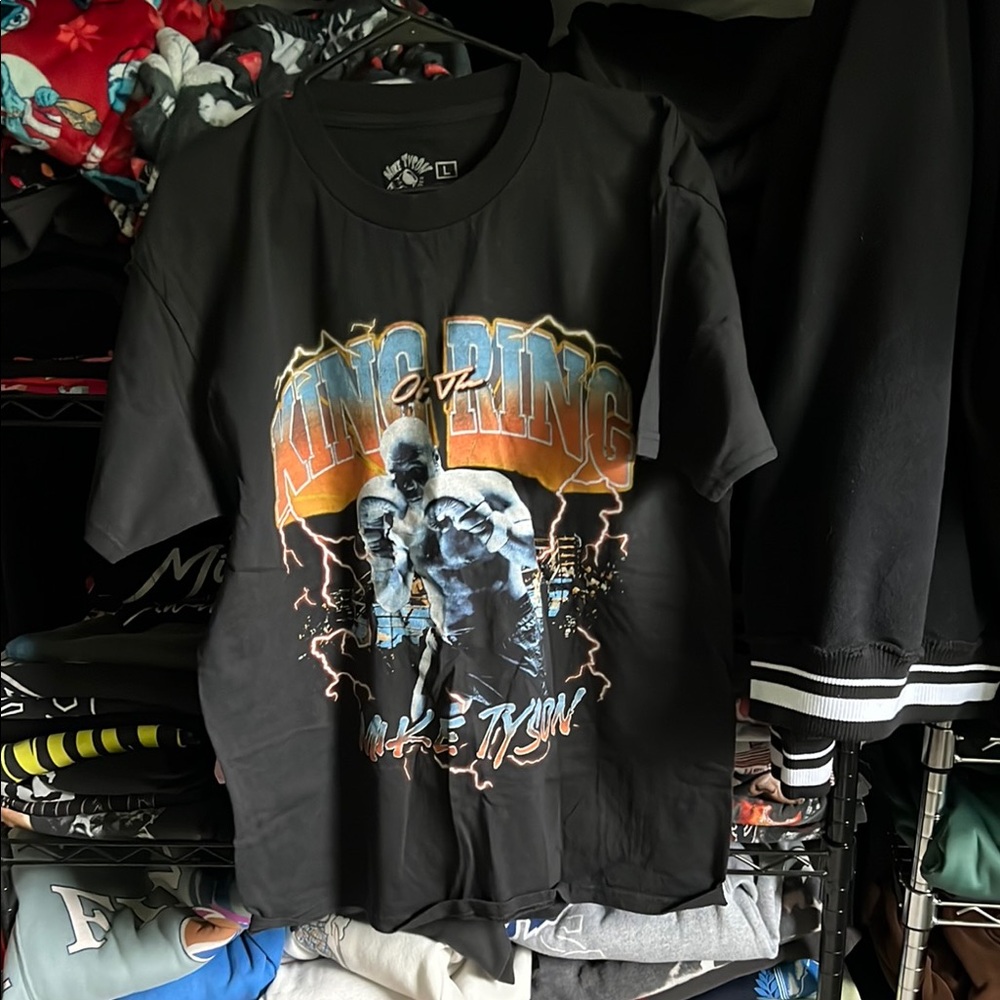 NWOT Mike Tyson Tilly’s Graphic T-shirt